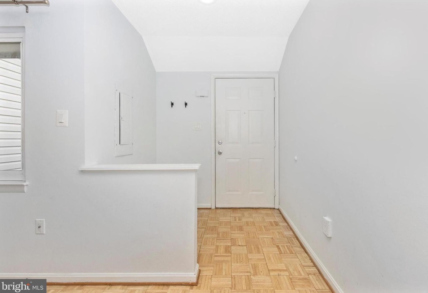 18349 Leman Lake Dr #805, Olney, MD 20832