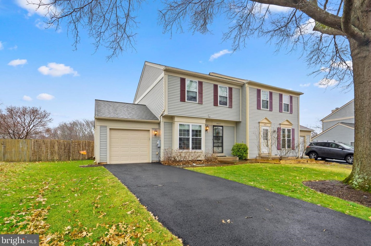 19815 Filbert Dr, Gaithersburg, MD 20879-4562