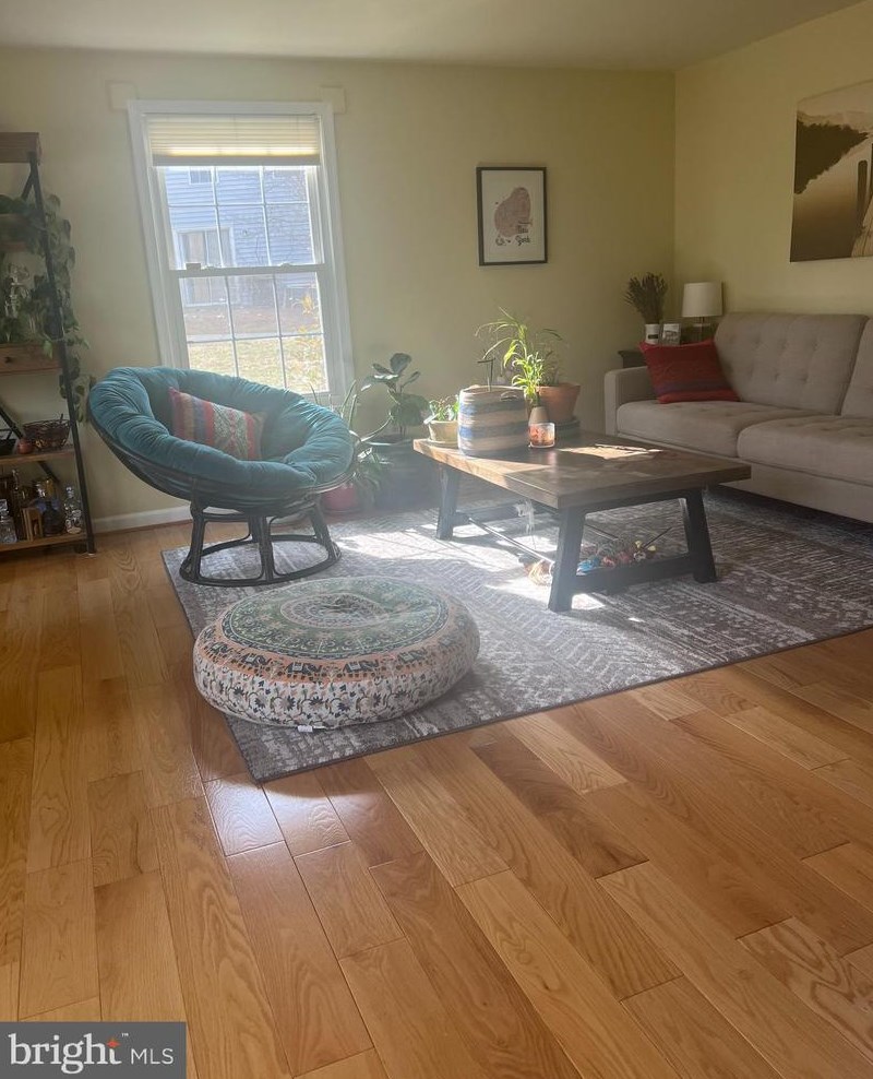 10547 Smithy Ct, Gaithersburg MD  20878-4300 exterior