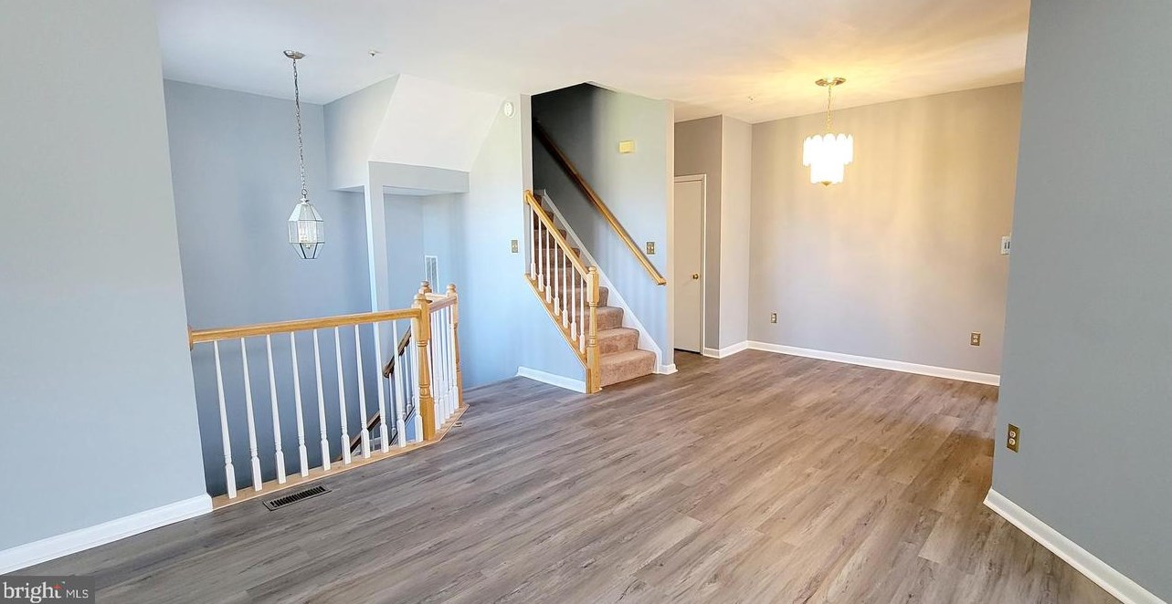 18093 Royal Bonnet Cir, Gaithersburg, MD 20886