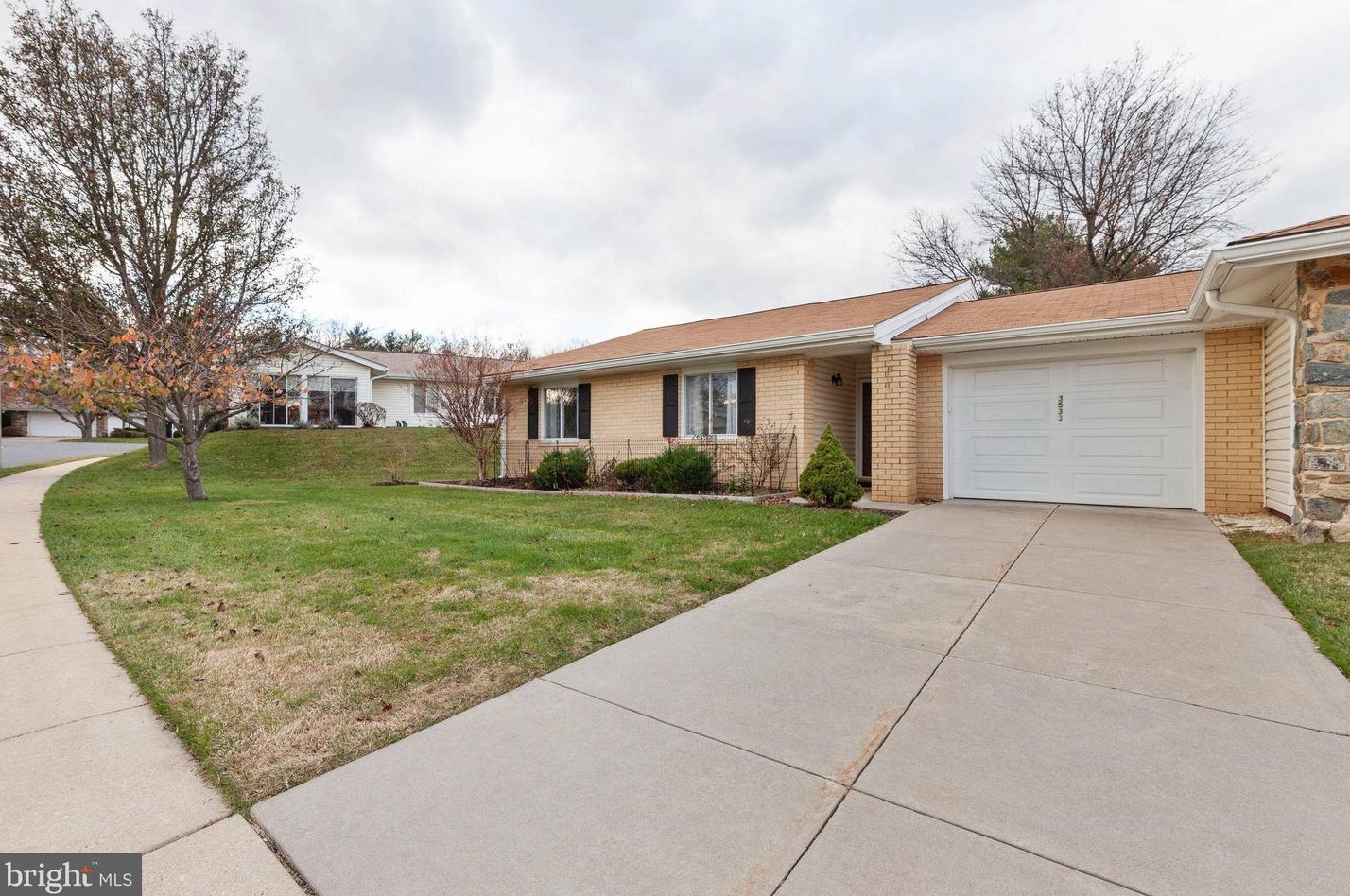 3533 Fitzhugh Ln #77-a, Silver Spring, MD