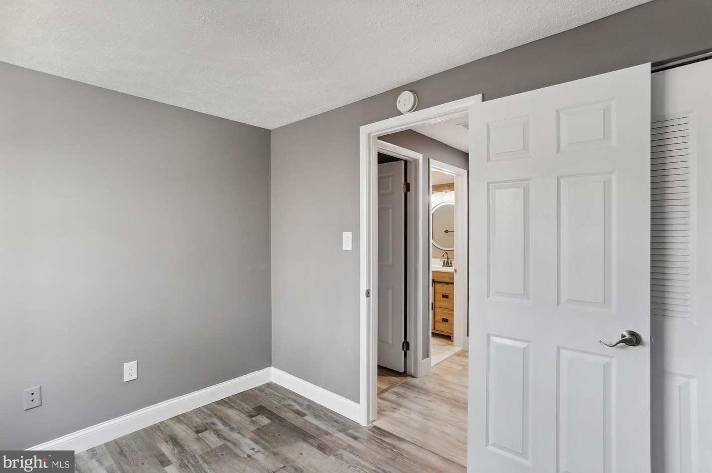 10109 Watkins Mill Pl, Gaithersburg MD  20886-1044 exterior