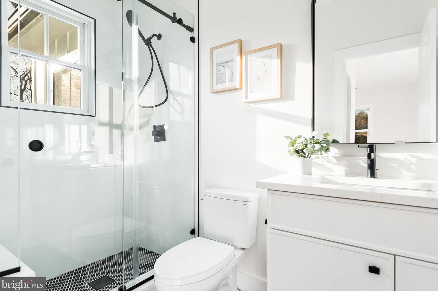 7704 Holiday Ter, Bethesda MD  20817-6616 exterior