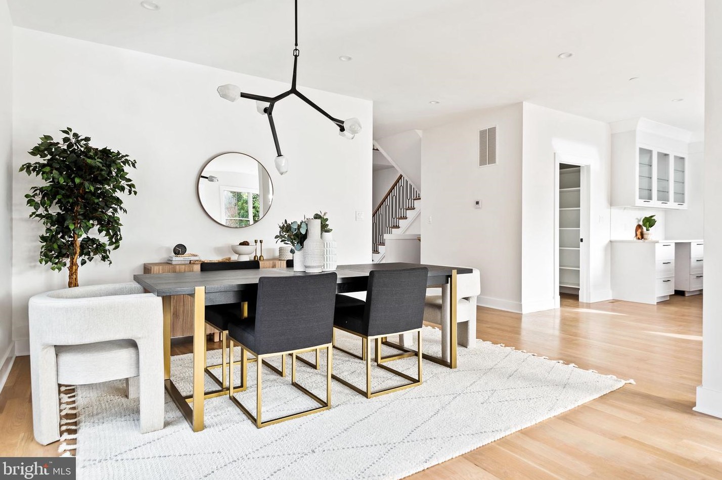 7704 Holiday Ter, Bethesda MD  20817-6616 exterior