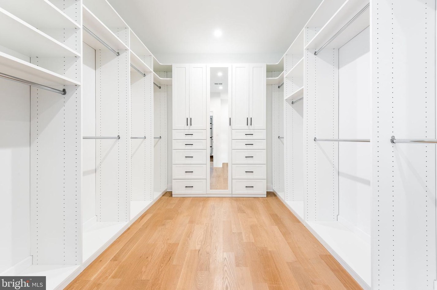 7704 Holiday Ter, Bethesda MD  20817-6616 exterior