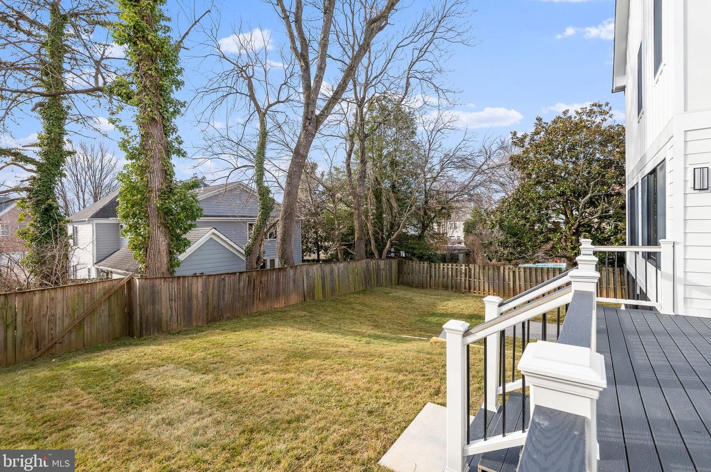 7704 Holiday Ter, Bethesda MD  20817-6616 exterior