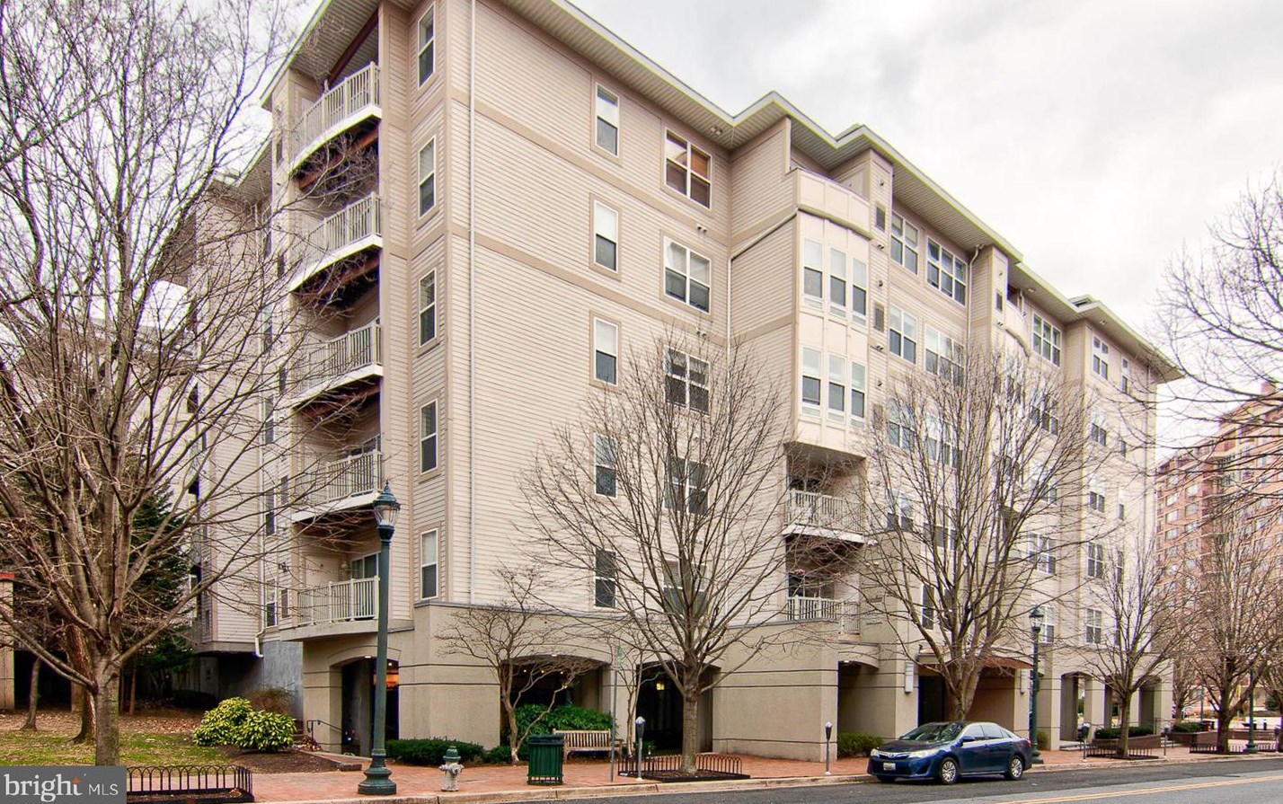 8045 Newell St Apt 116, Silver Spring, MD 20910