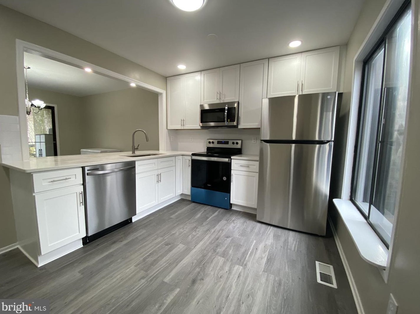 20127 Hob Hill Way, Gaithersburg MD  20886-1304 exterior