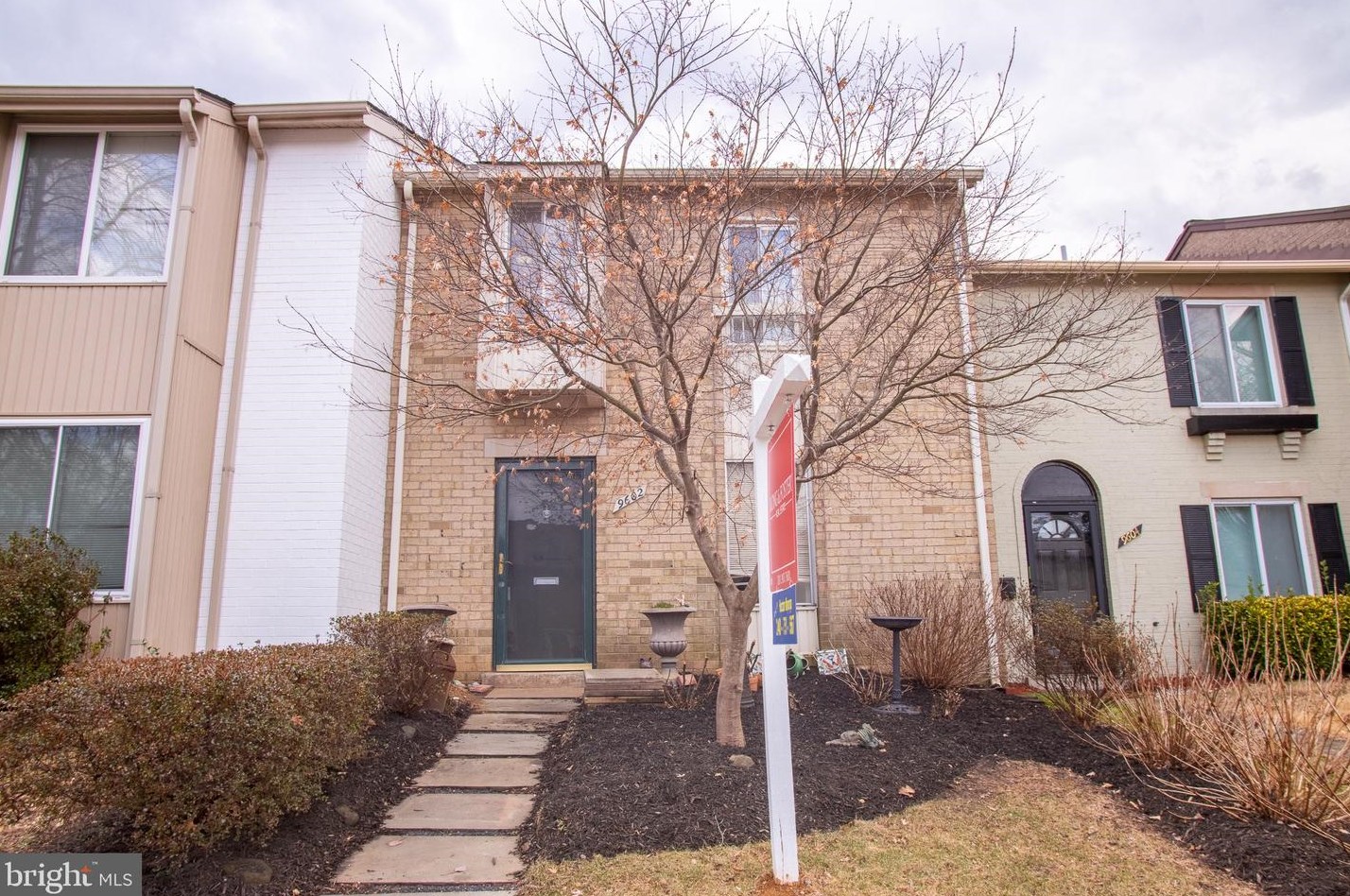 9602 Marston Ln, Gaithersburg, MD 20886-5002