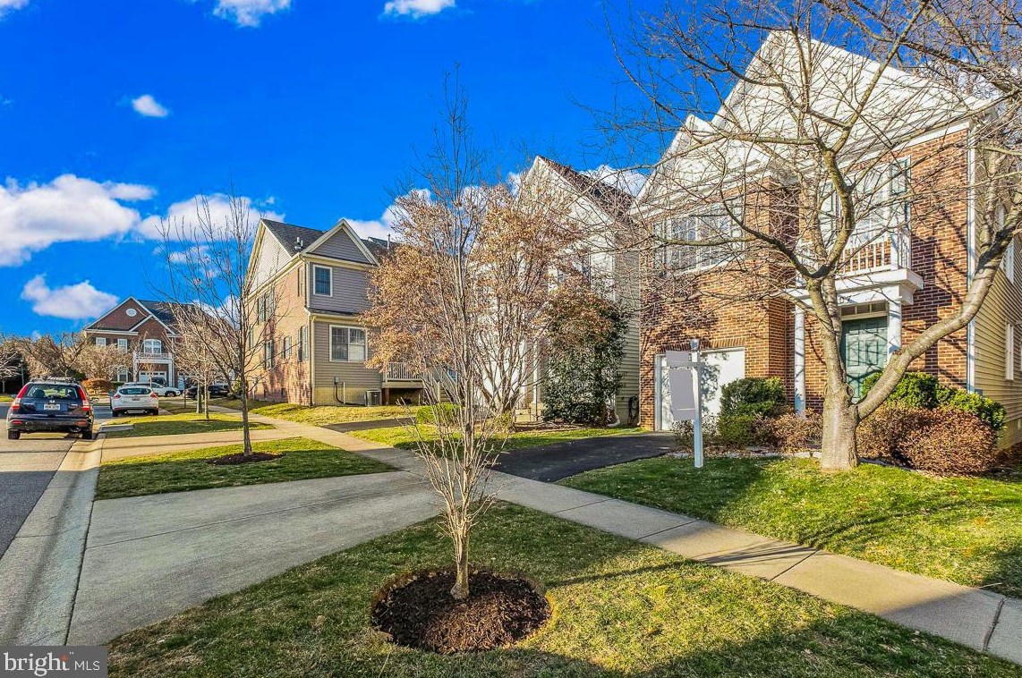 307 Winter Walk Dr, Gaithersburg, MD 20878-7803