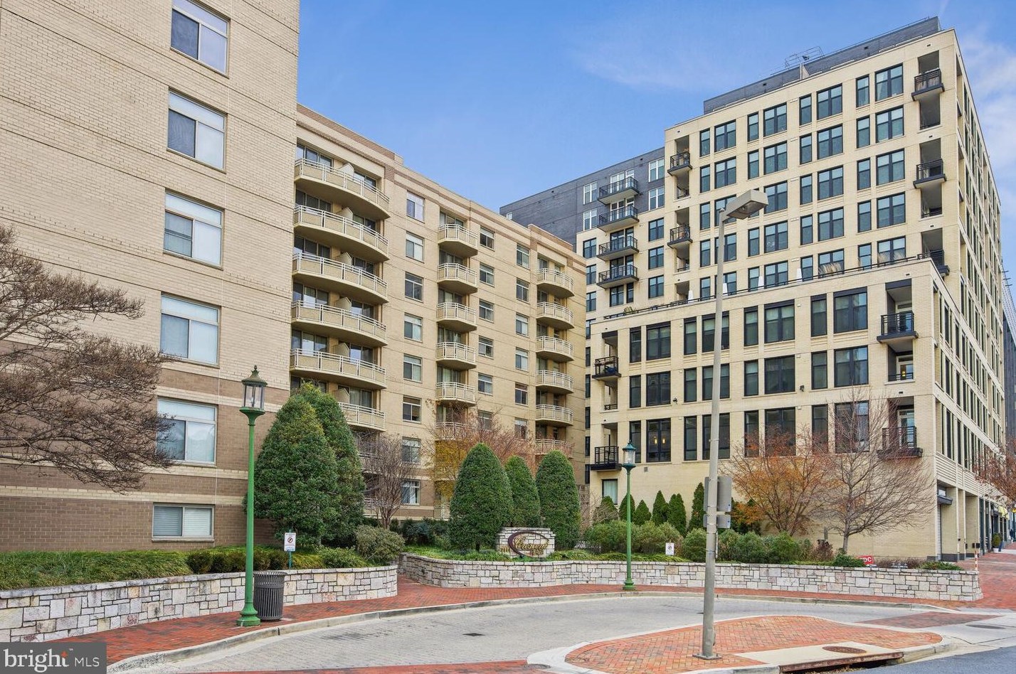 7111 Woodmont Ave, Bethesda MD 20815-6200 exterior