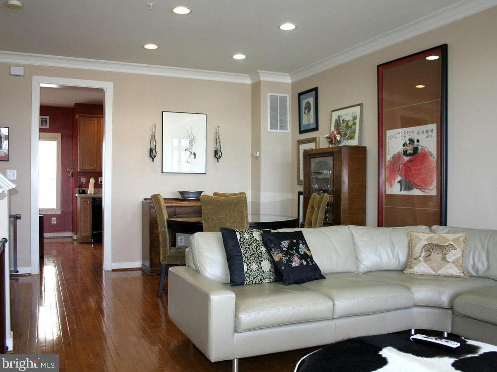 11020 Amherst Ave, Silver Spring, MD 20902