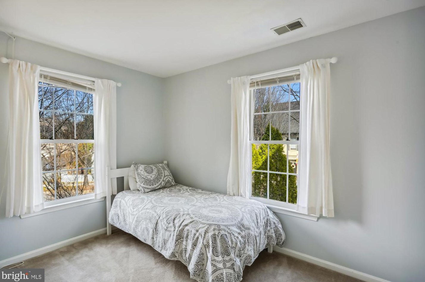 119 Thurgood St, Gaithersburg MD 20878-5746 exterior