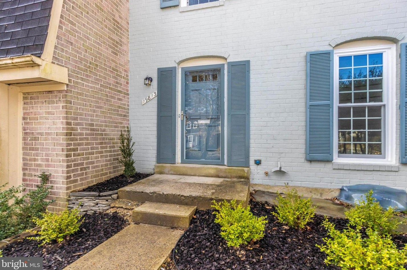 19813 Bazzellton Pl, Gaithersburg MD  20886-1432 exterior