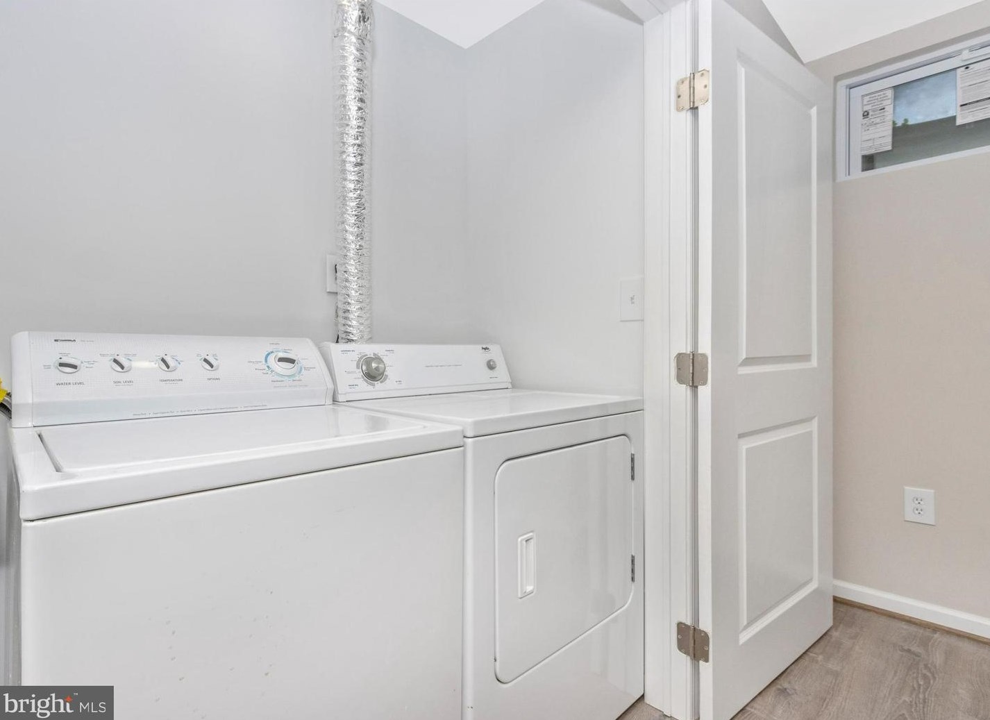 19813 Bazzellton Pl, Gaithersburg MD  20886-1432 exterior