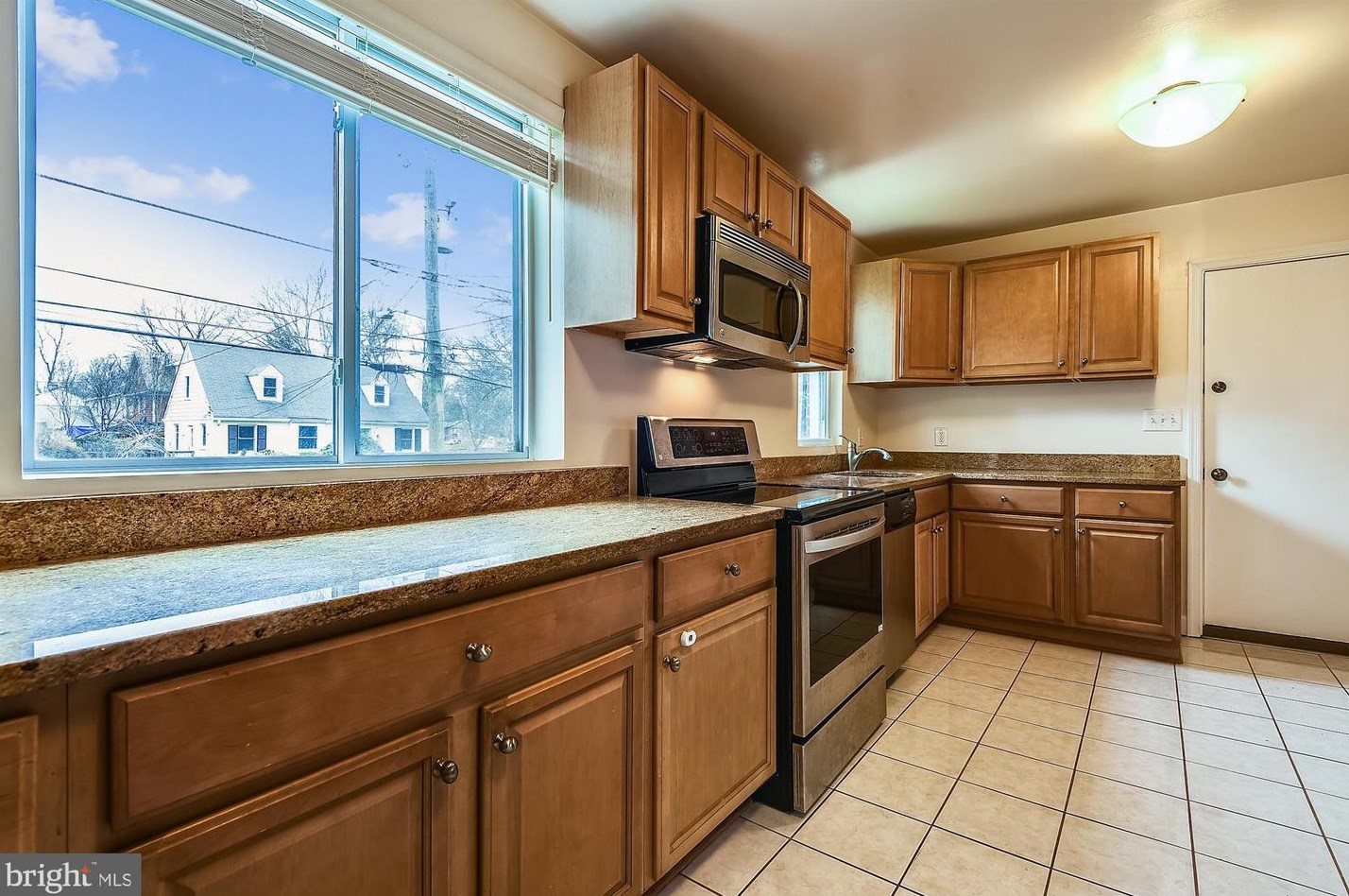 210 E Hamilton Ave, Silver Spring, MD 20901