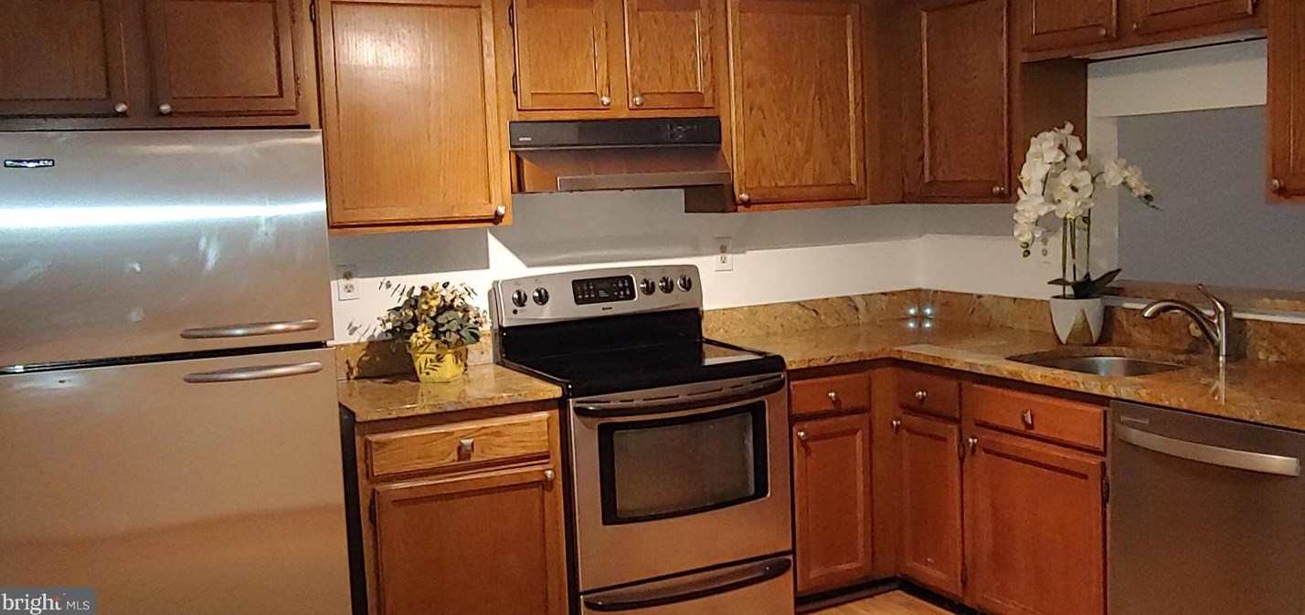 11425 Encore Dr, Silver Spring, MD 20901