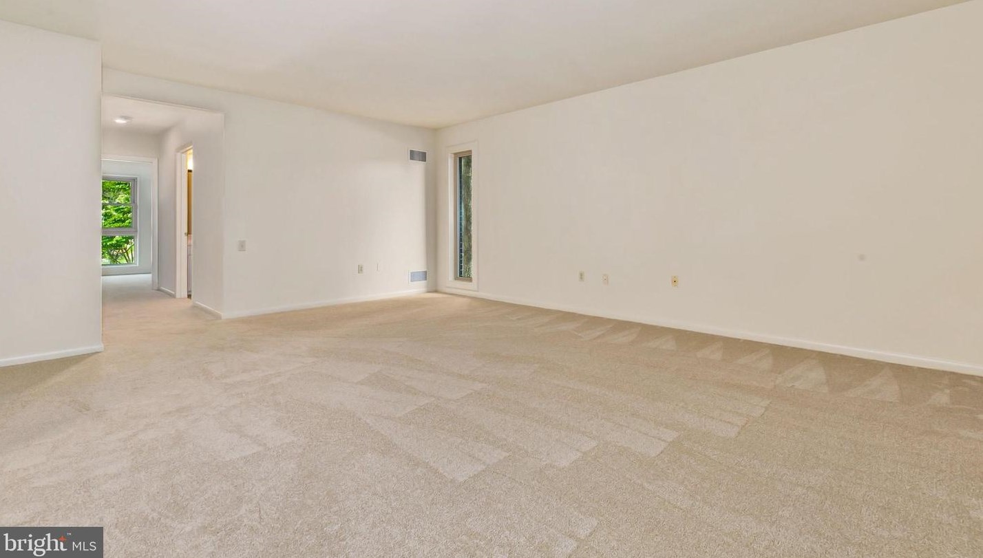 3367 S Leisure World Blvd #95-2a, Silver Spring, MD 20906