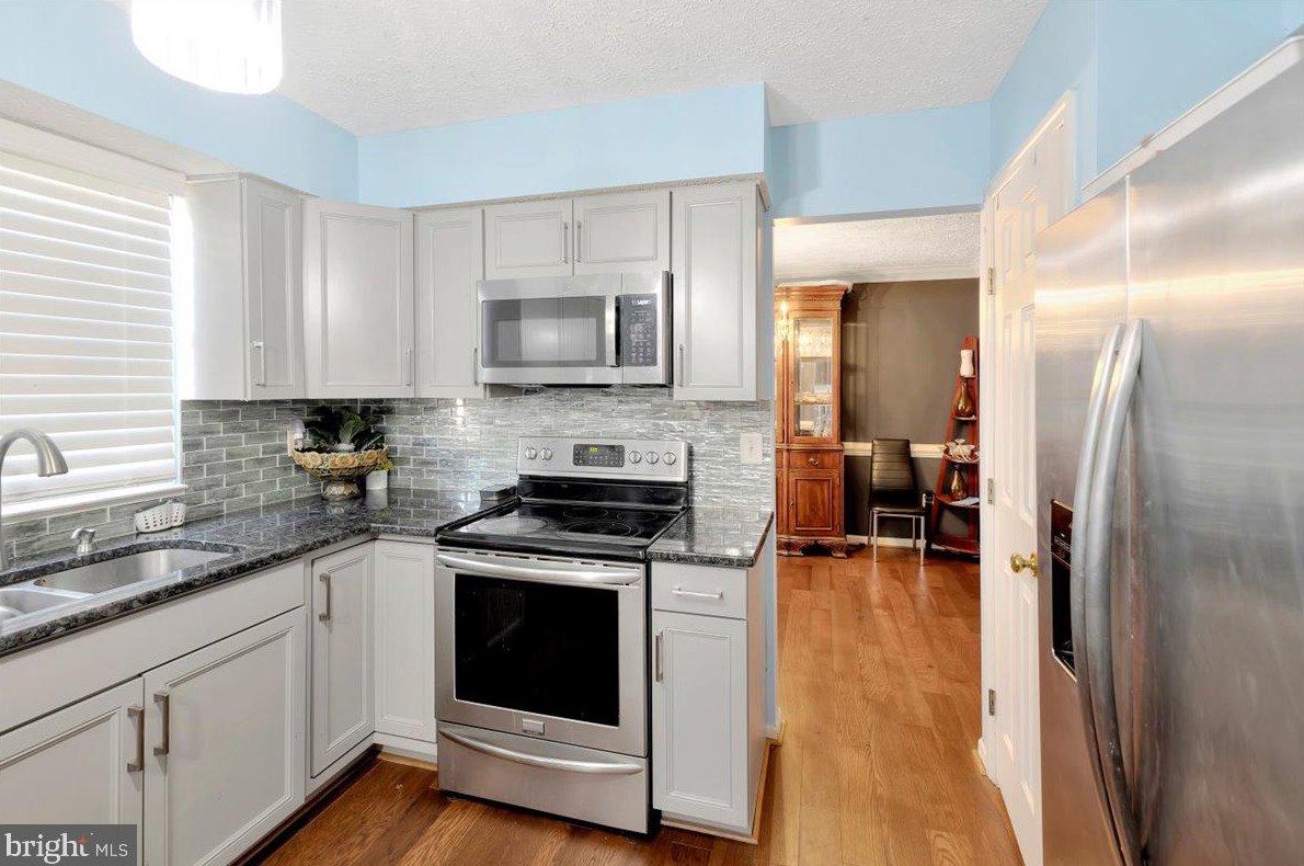 3 Quantum Ln, Gaithersburg MD  20877-3458 exterior