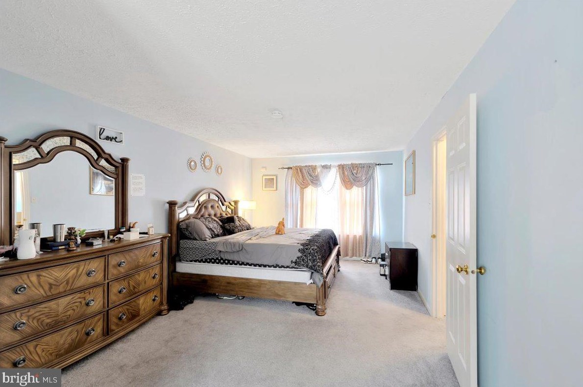 3 Quantum Ln, Gaithersburg MD  20877-3458 exterior