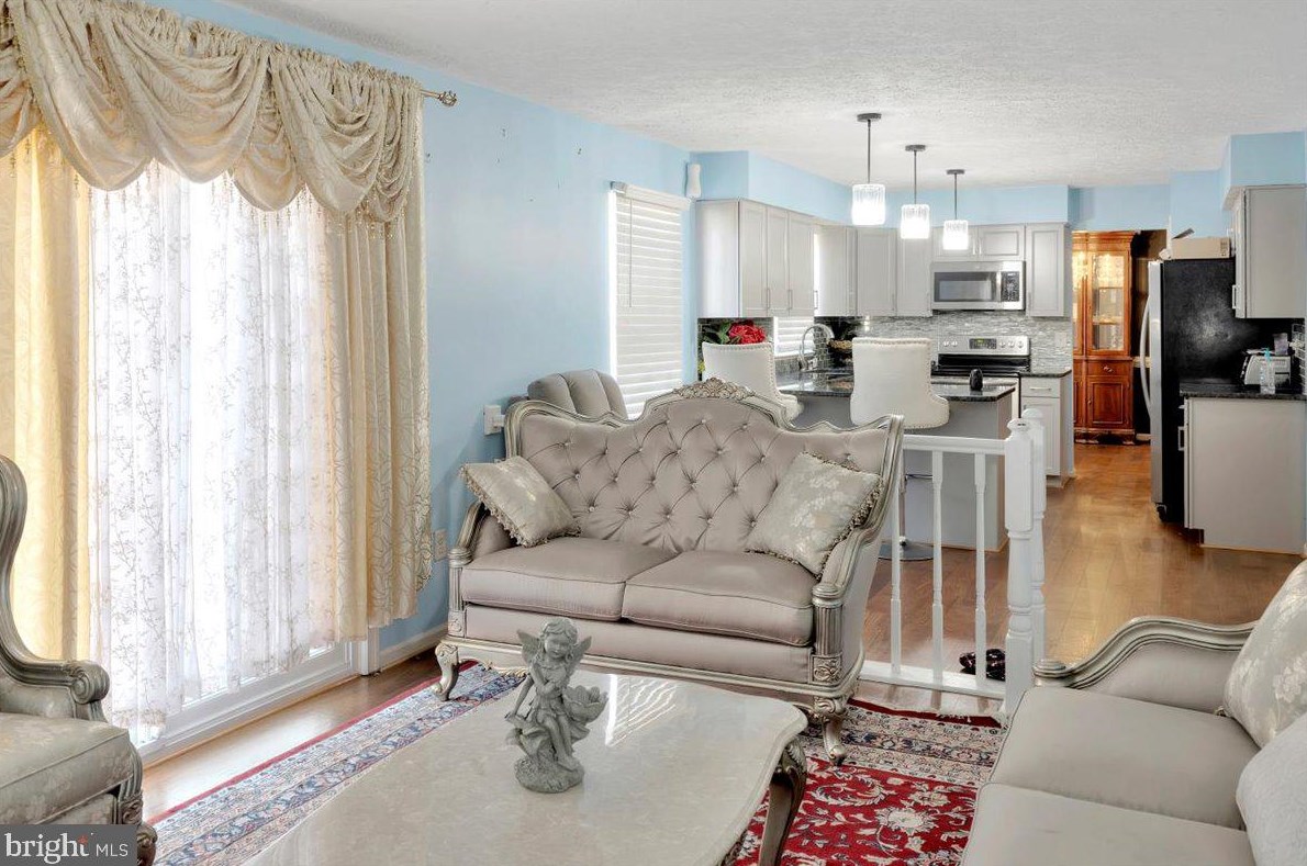 3 Quantum Ln, Gaithersburg MD  20877-3458 exterior