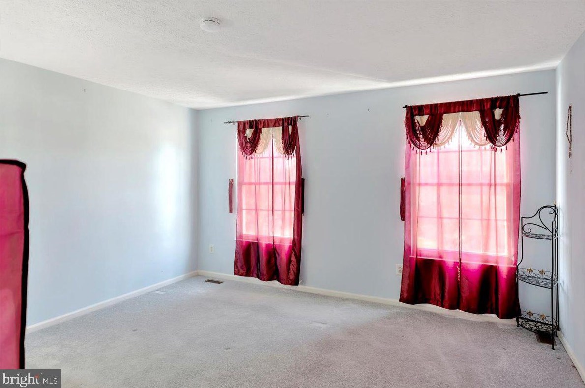 3 Quantum Ln, Gaithersburg MD  20877-3458 exterior