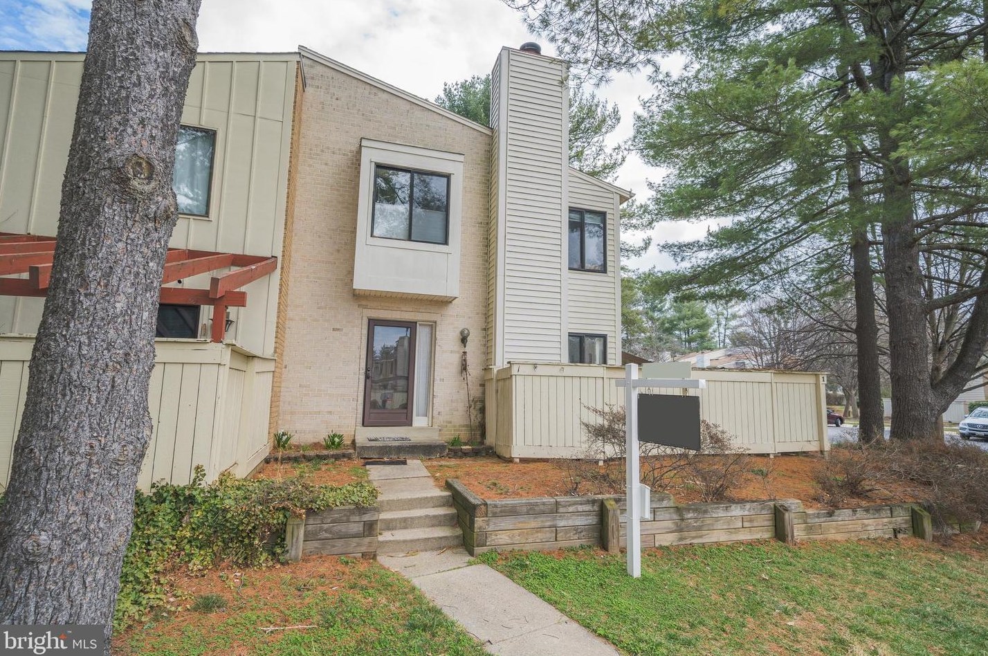 1 Gentle Ct, Gaithersburg, MD 20886-1205