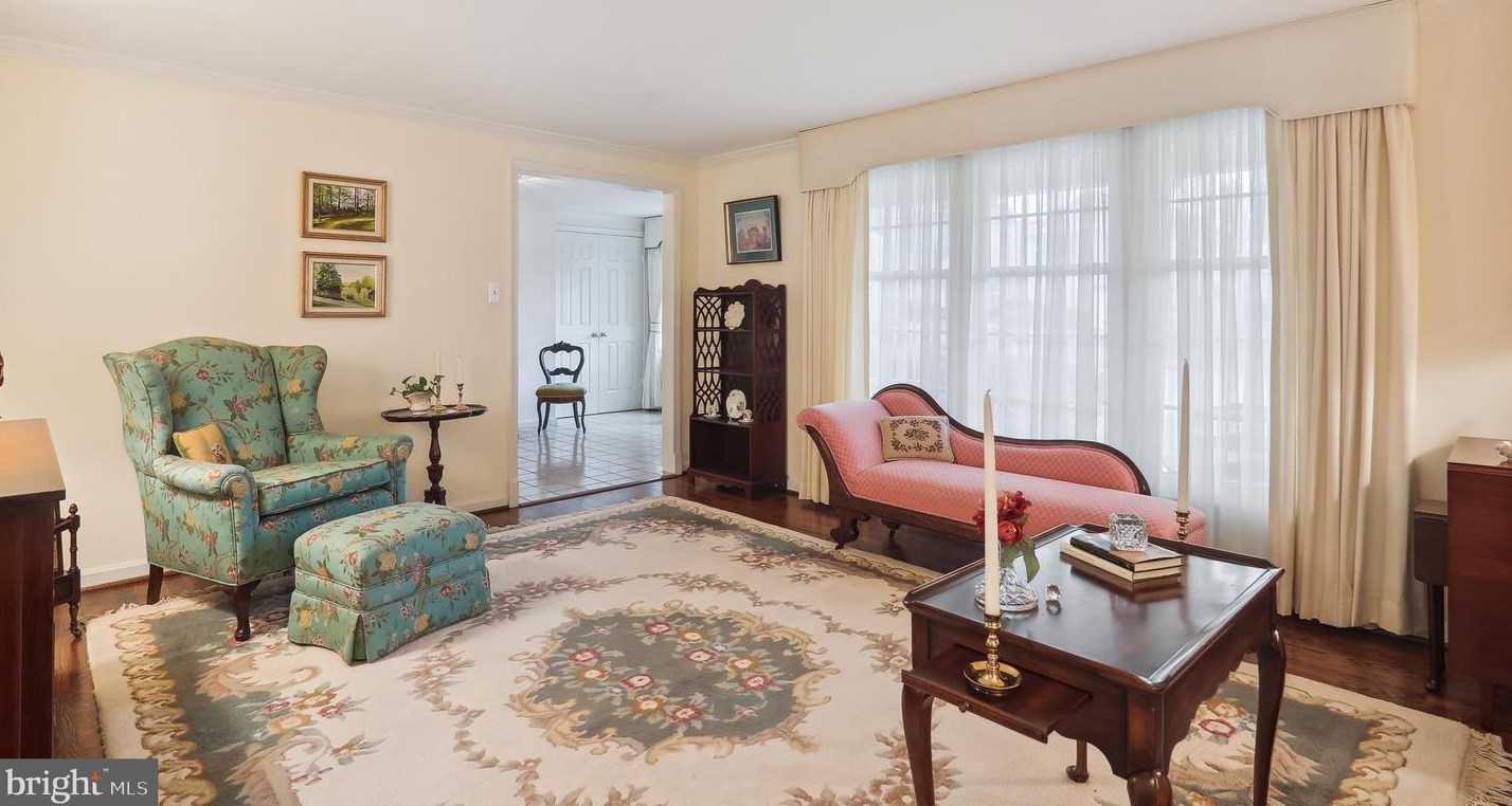 9536 Whetstone Dr, Gaithersburg MD  20886-3110 exterior