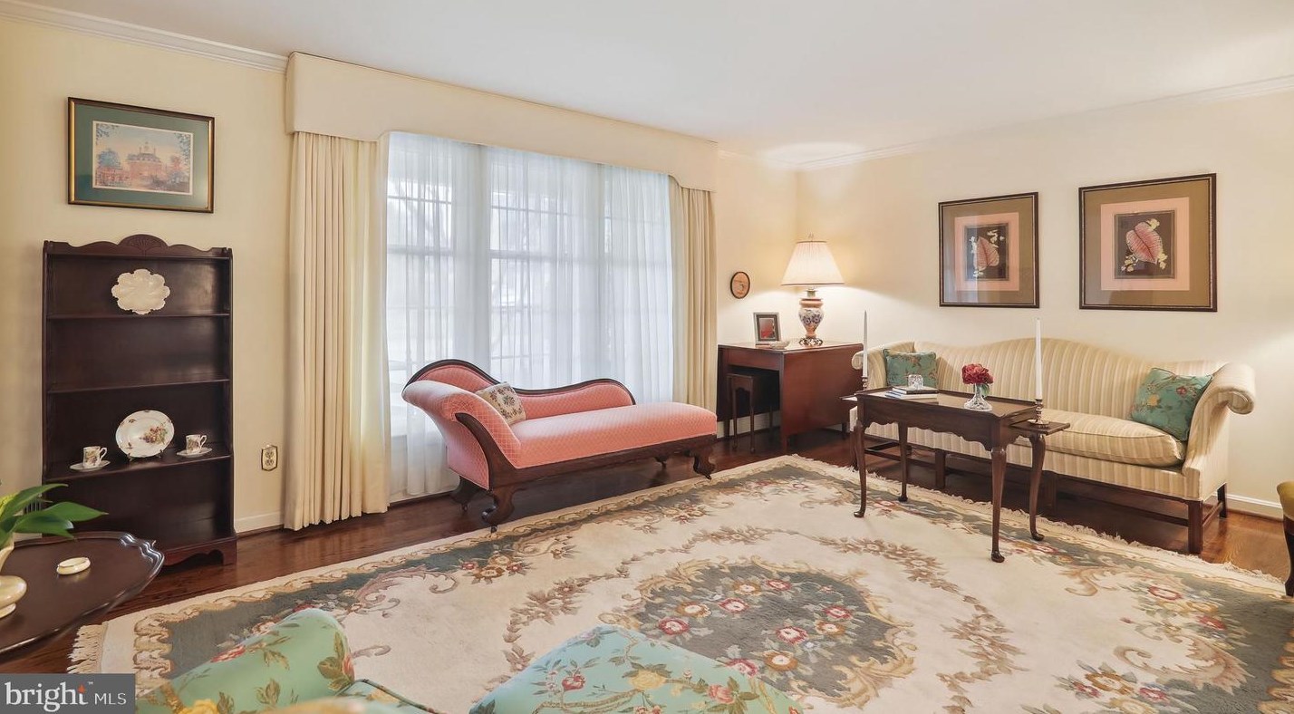 9536 Whetstone Dr, Gaithersburg MD  20886-3110 exterior