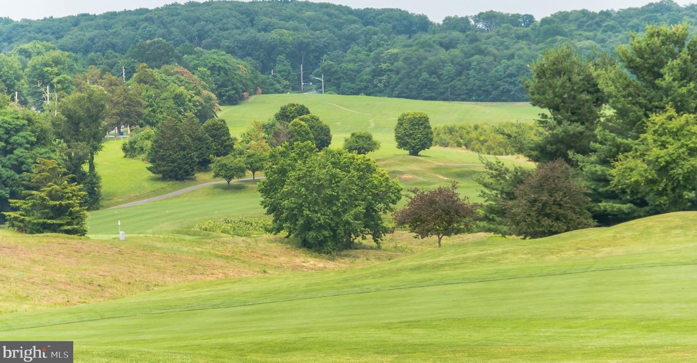 26301 Forest Vista Dr, Clarksburg MD  20871-9623 exterior