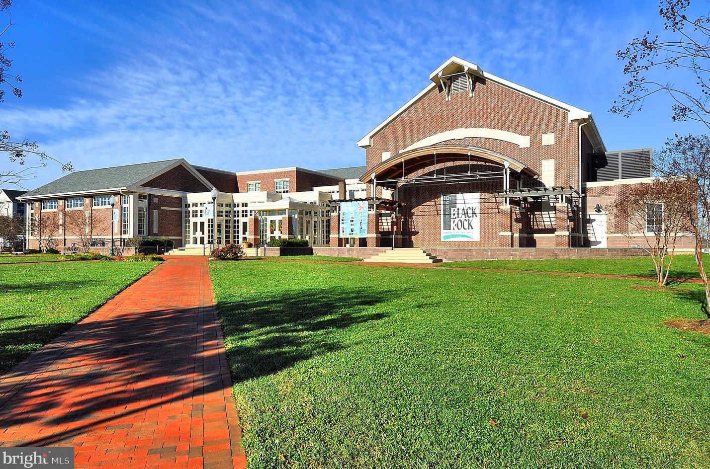 26301 Forest Vista Dr, Clarksburg MD  20871-9623 exterior