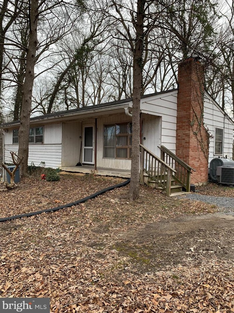 13901 Robey Rd, Silver Spring, MD 20904