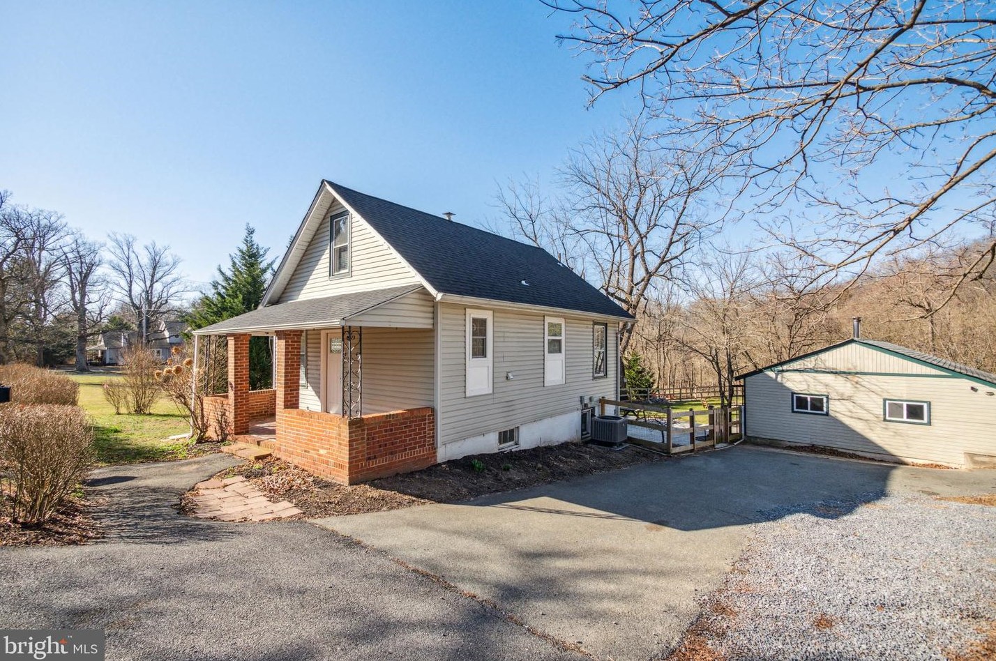 20910 Clarksburg Rd, Boyds, MD 20841