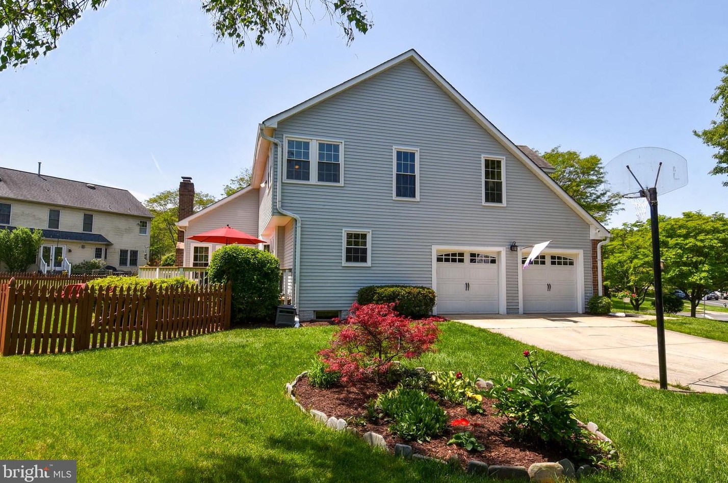 2816 Spartan Rd, Olney, MD 20832-3030
