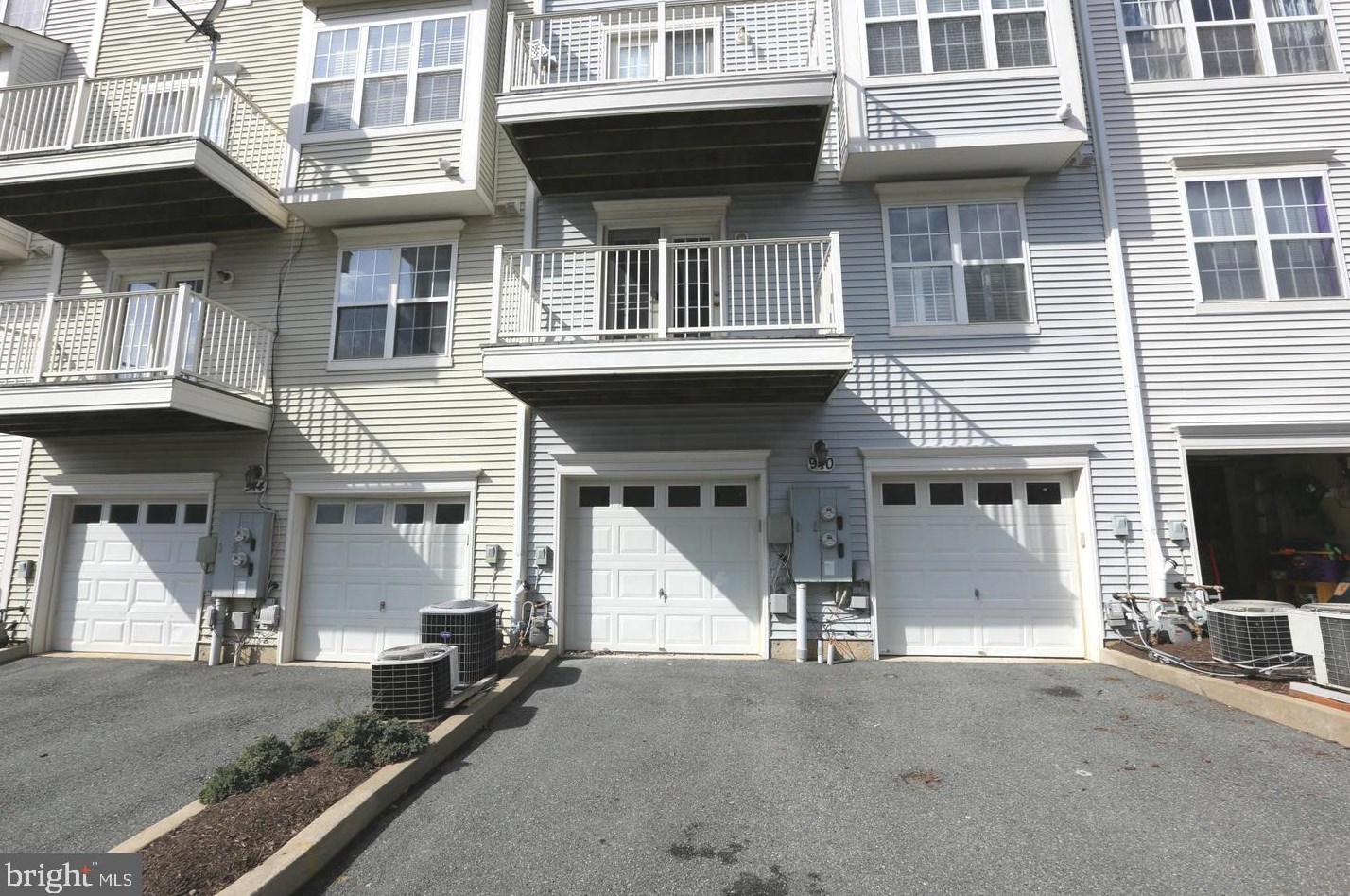 940 Orchard Ridge Dr Unit 100, Gaithersburg, MD 20878