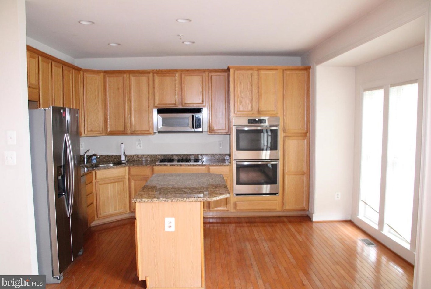 12921 Benton Park Cir, Clarksburg MD  20871-5306 exterior