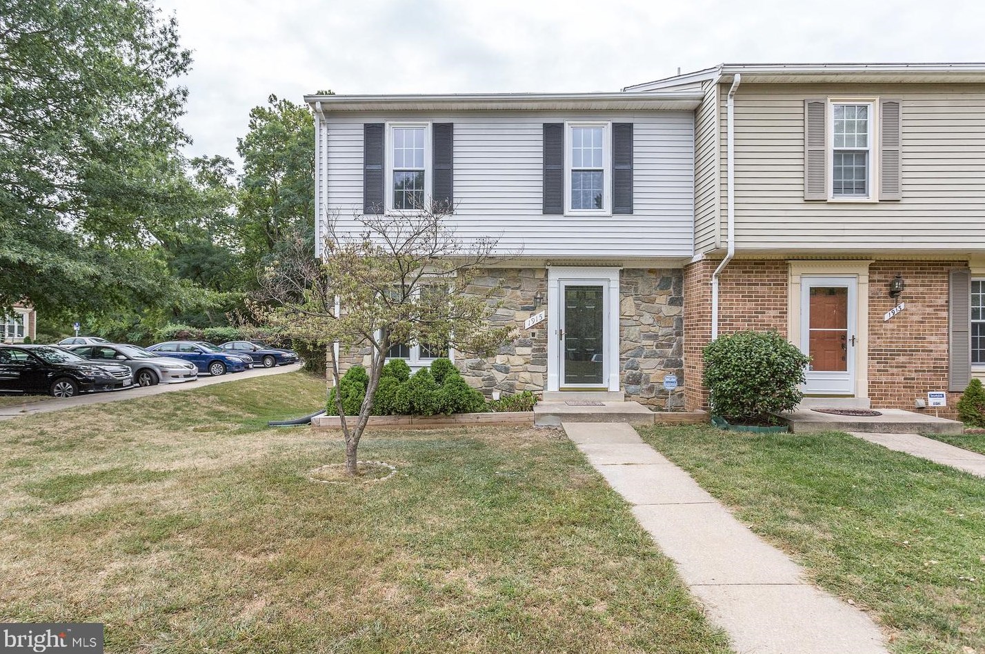 1915 Featherwood St, Silver Spring, MD 20904