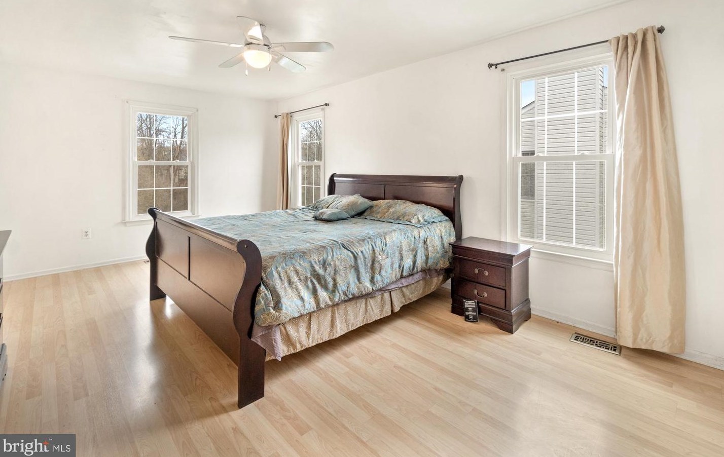 13985 Saddleview Dr, Gaithersburg MD  20878-3855 exterior