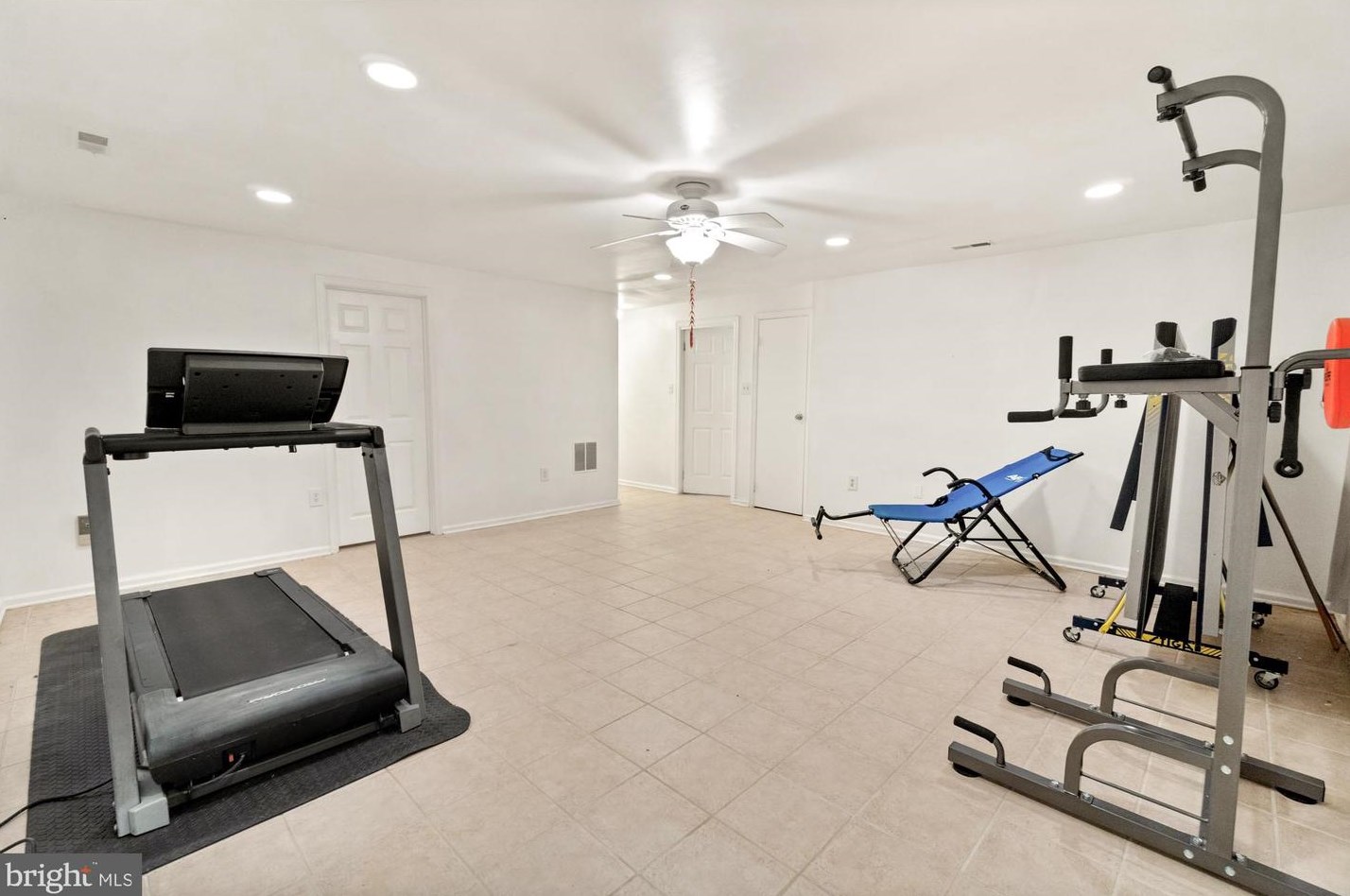 13985 Saddleview Dr, Gaithersburg MD  20878-3855 exterior