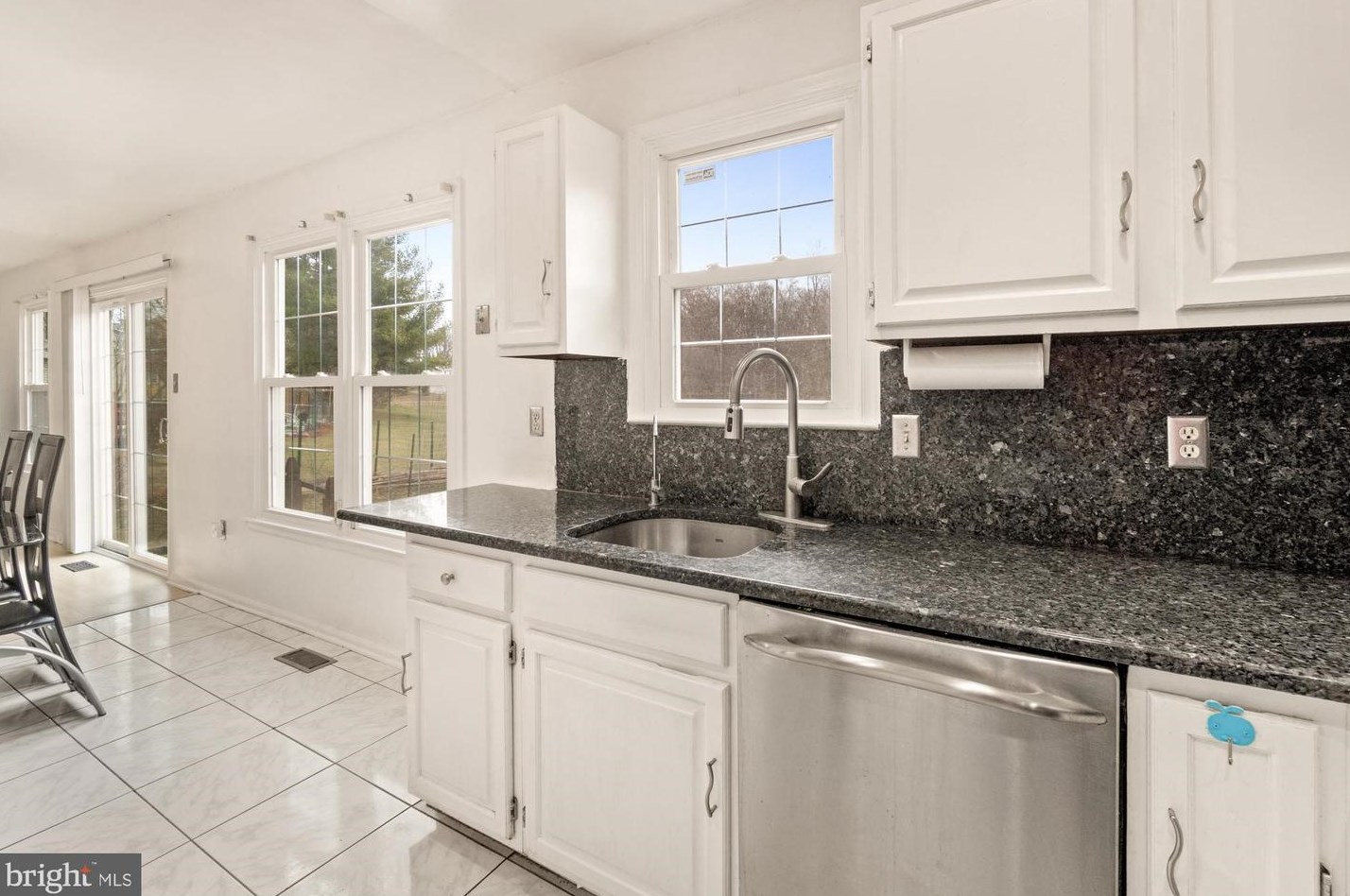 13985 Saddleview Dr, Gaithersburg MD  20878-3855 exterior