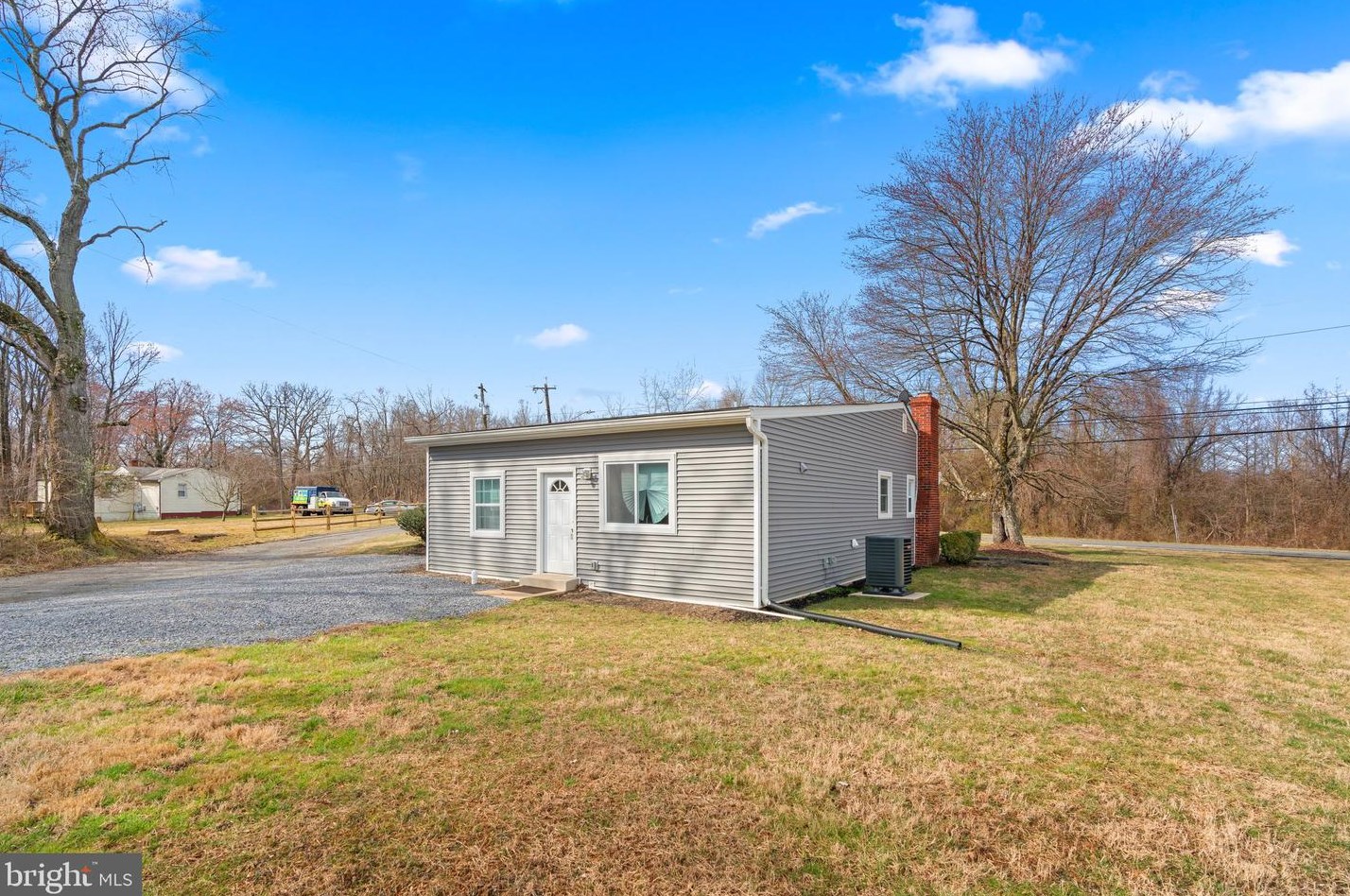 20539 Zion Rd, Gaithersburg MD  20882-1728 exterior