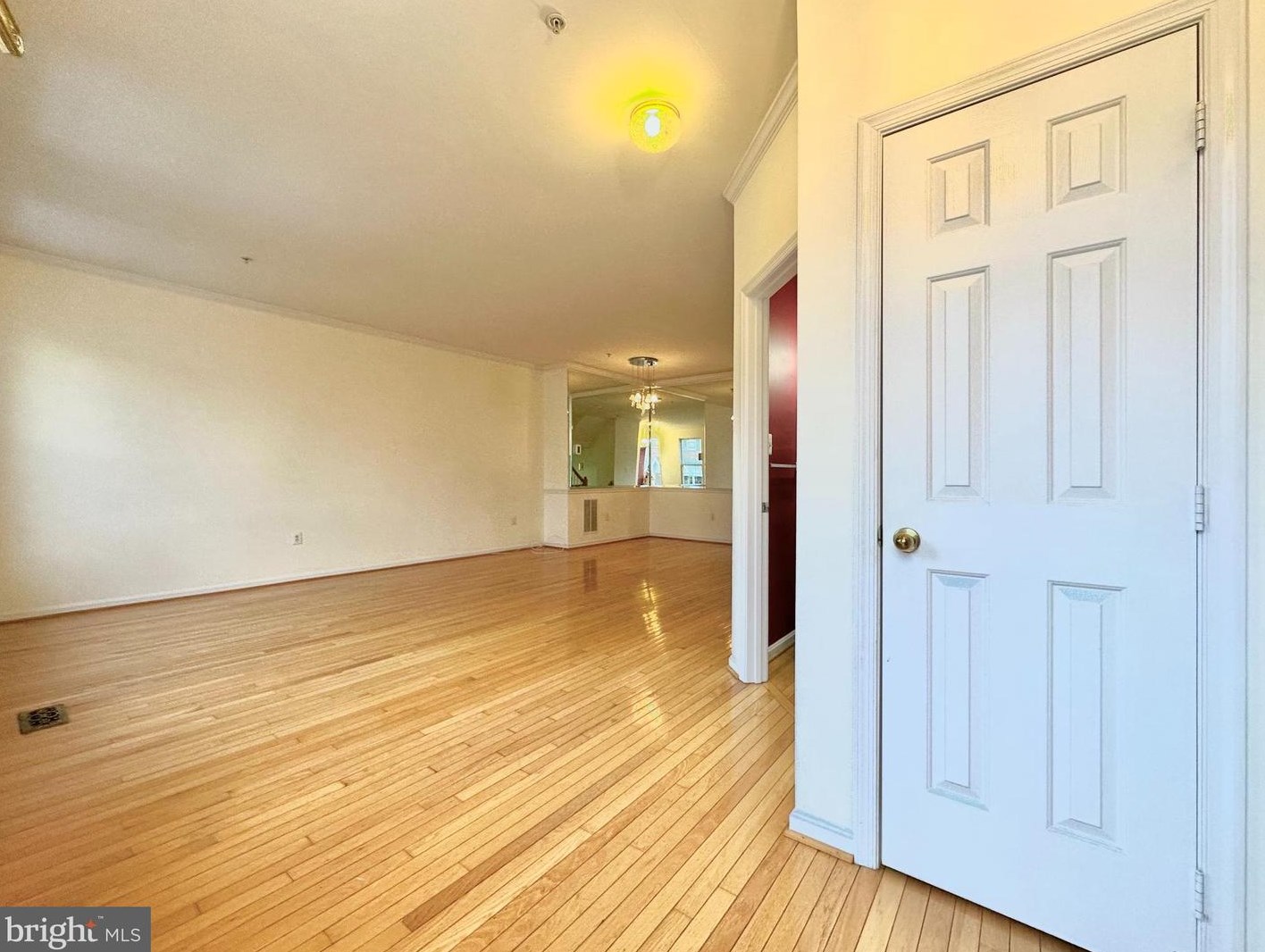 114 Longpoint Way, Gaithersburg, MD 20878