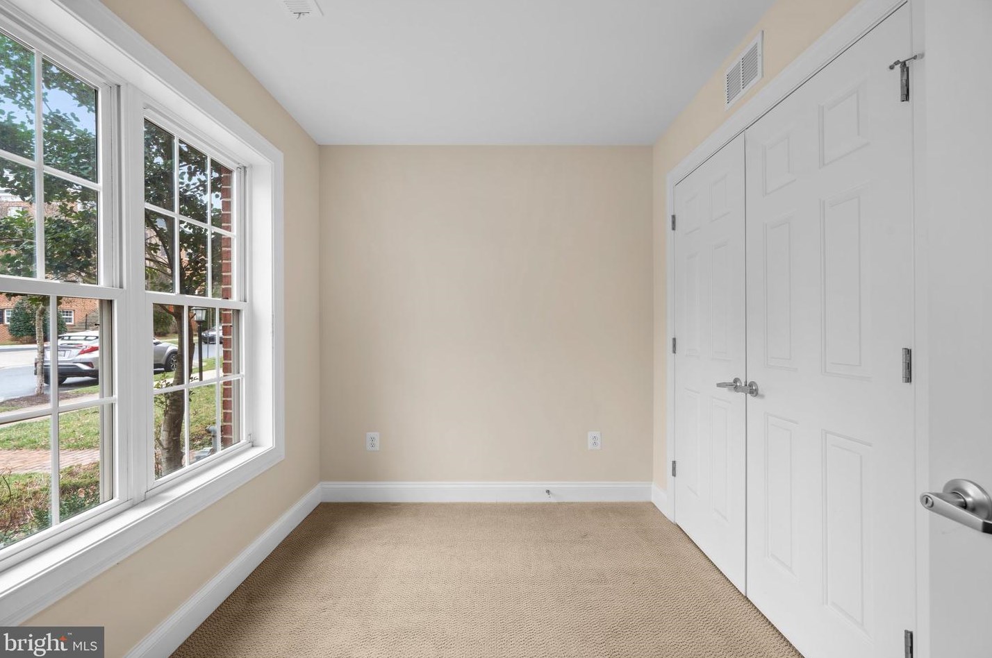 542 Whetstone Glen St, Gaithersburg MD  20877-3350 exterior