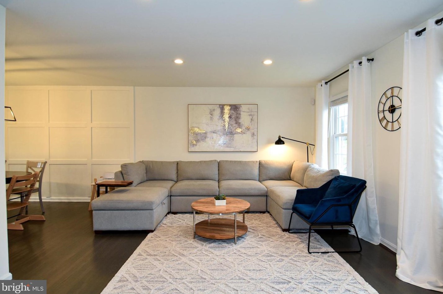 19221 Dimona Dr, Unity, MD 20833