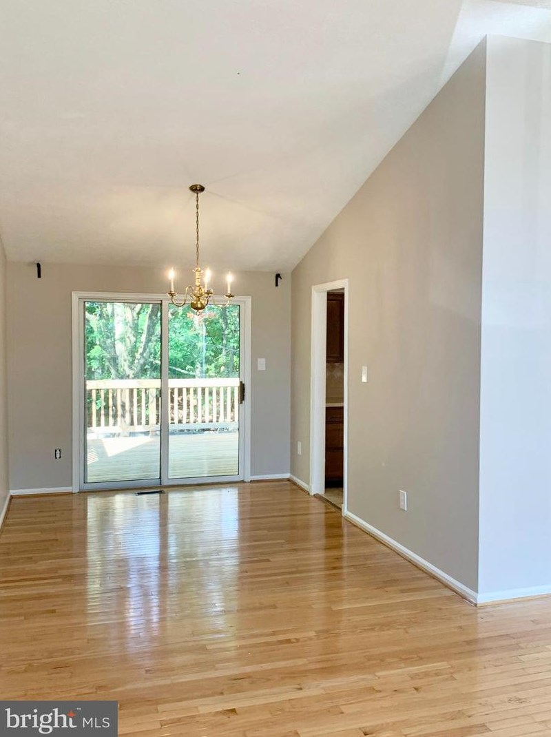 14905 Falconwood Dr, Burtonsville, MD 20866