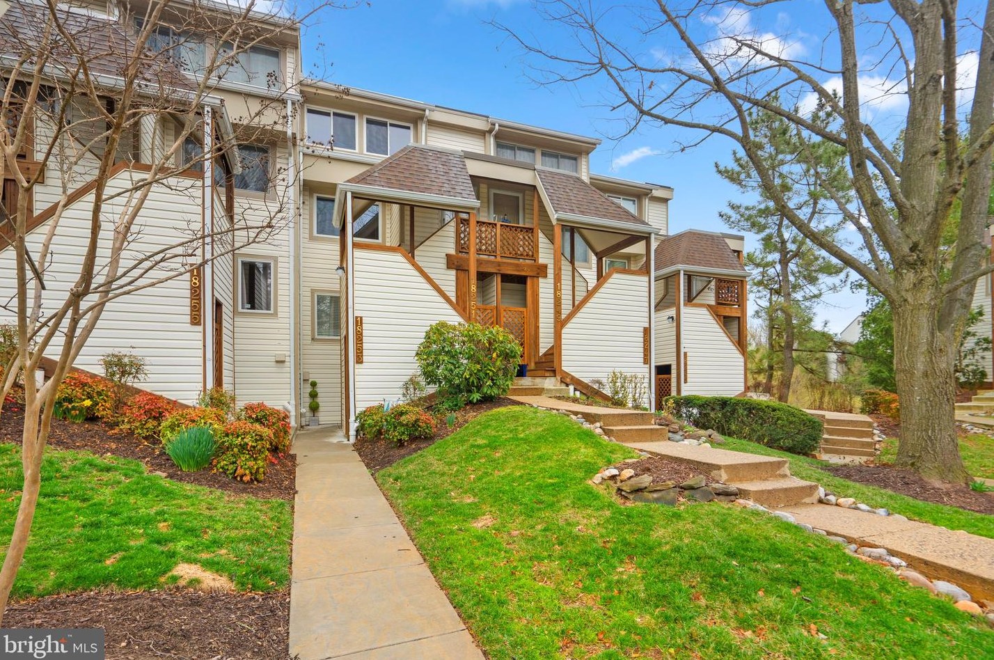 18251 Leman Lake Dr, Olney, MD 20832-3014