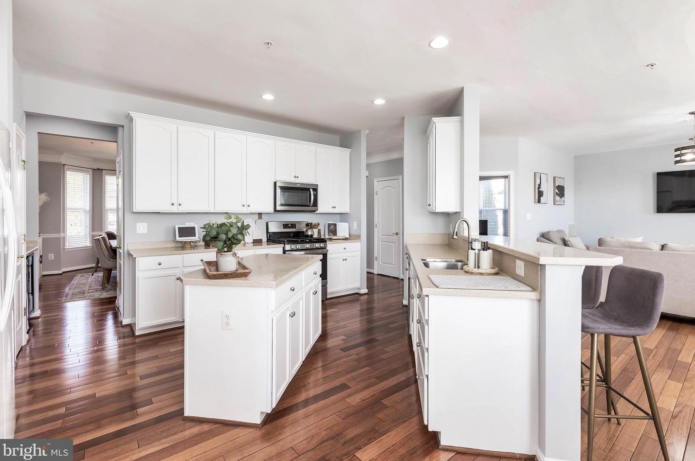 23838 Burdette Forest Rd, Clarksburg MD  20871-4373 exterior