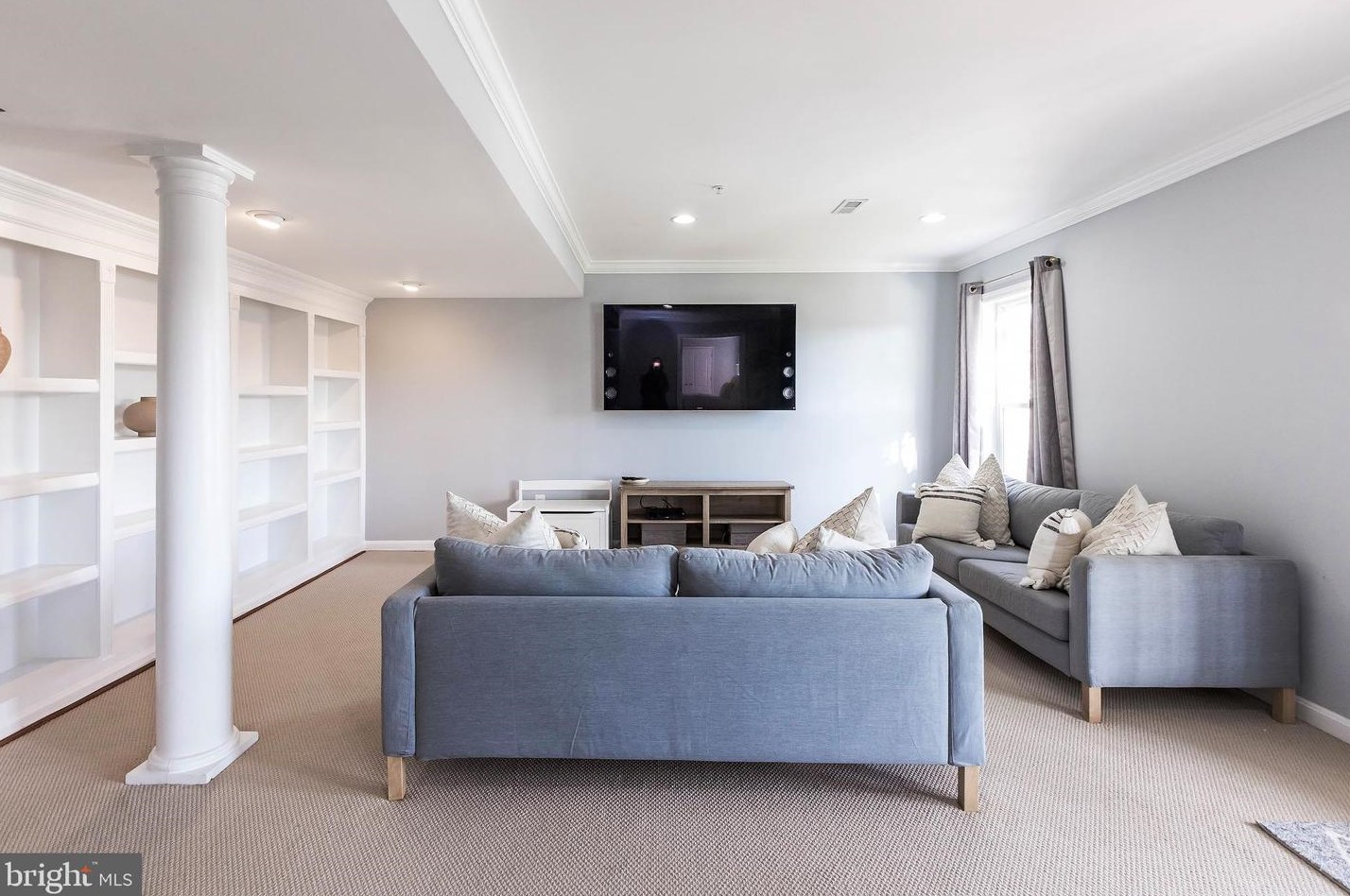 23838 Burdette Forest Rd, Clarksburg MD  20871-4373 exterior