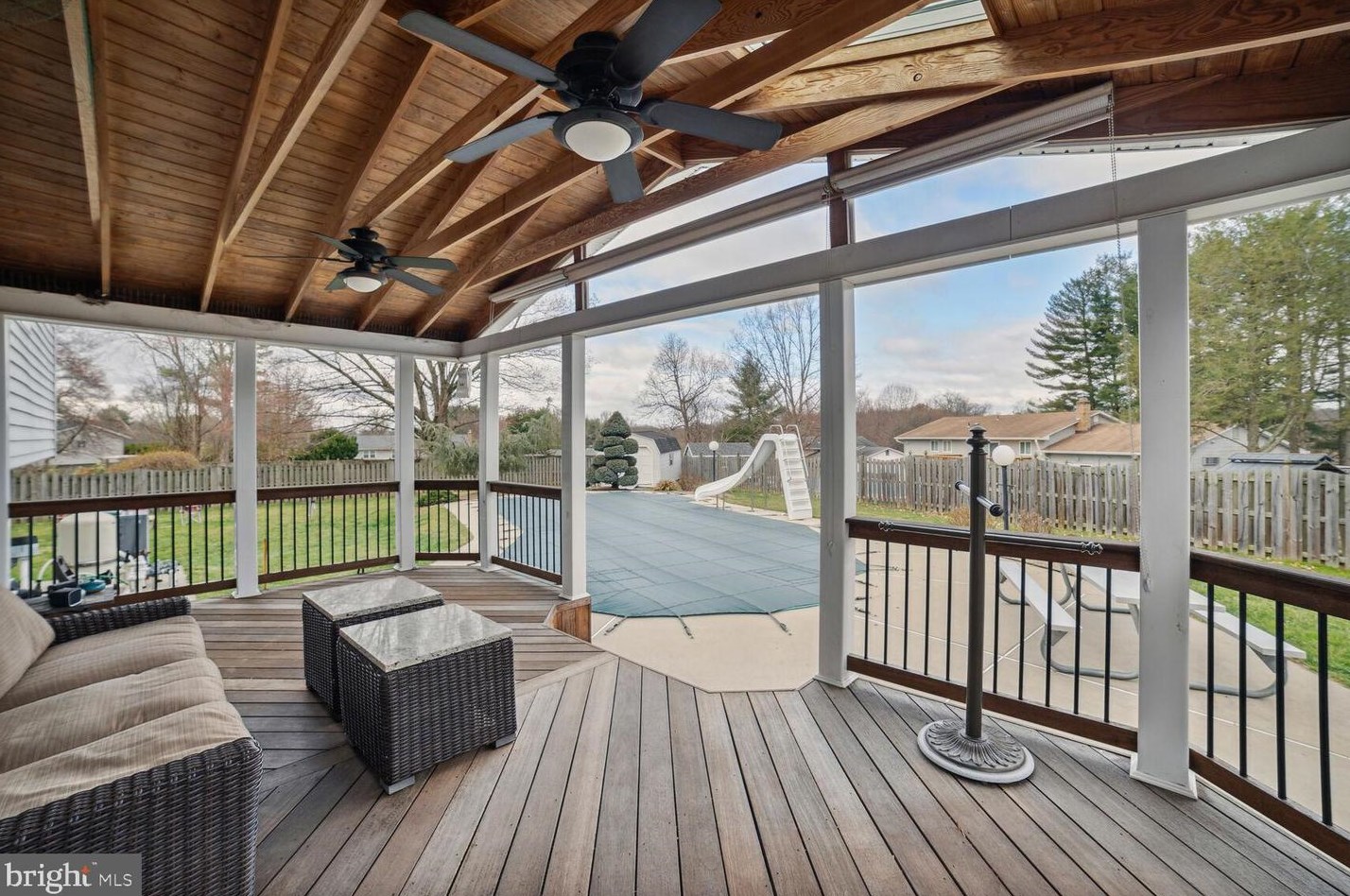 8704 Woodfield Ct, Gaithersburg MD  20882-3710 exterior