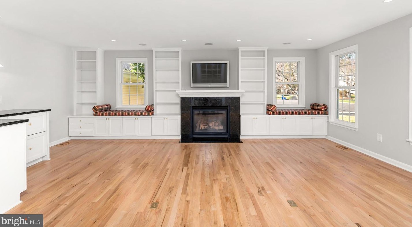 14912 Keeneland Cir, Gaithersburg MD 20878-3782 exterior